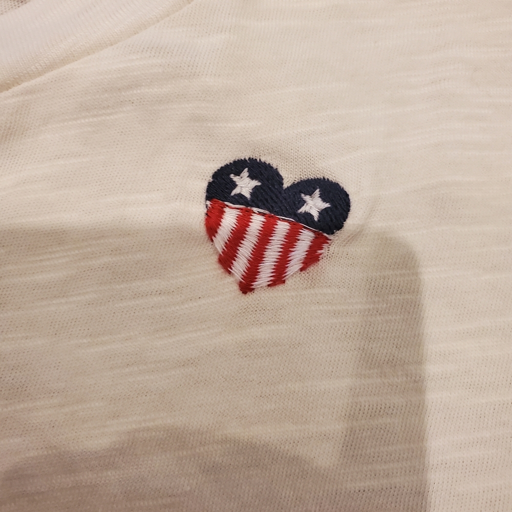 NWT Lucky Brand White Heart Flag Embroidered Cotton T-Shirt Large - Picture 7 of 9